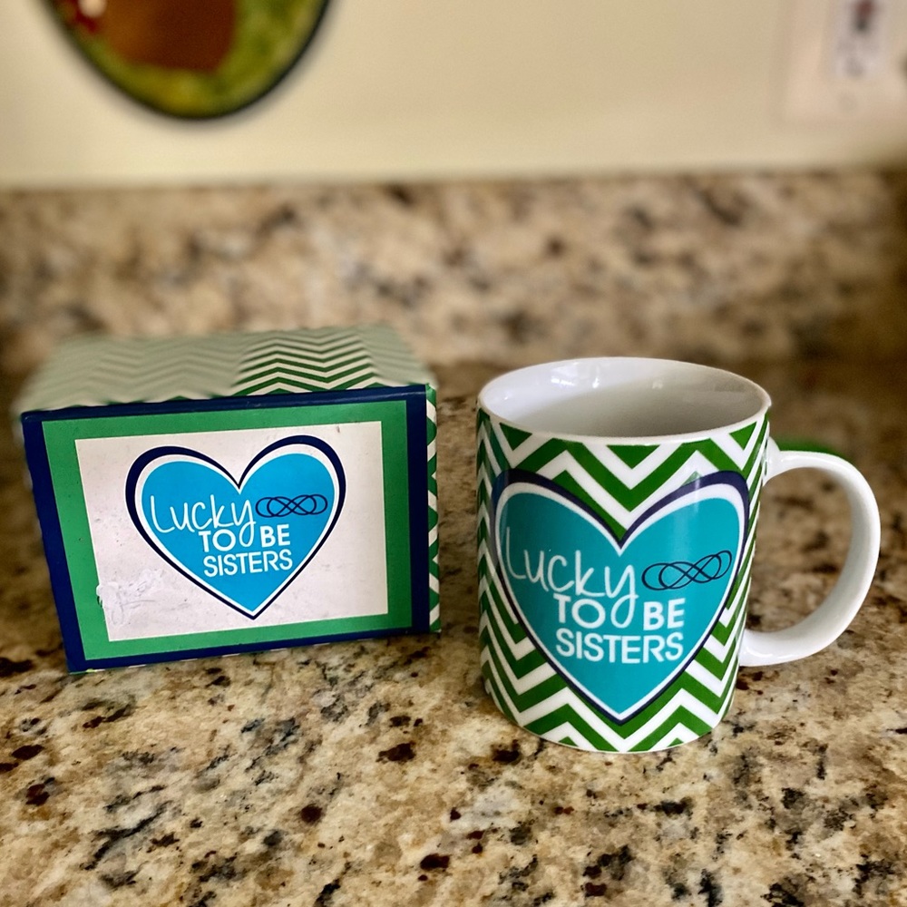 VINTAGE “LUCKY TO BE SISTERS” COFFEE MUG WITH BOX